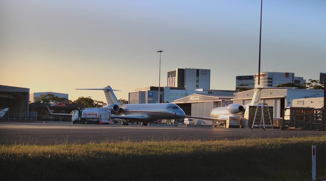 Business jets in hangar demonstrating space efficiency challenges