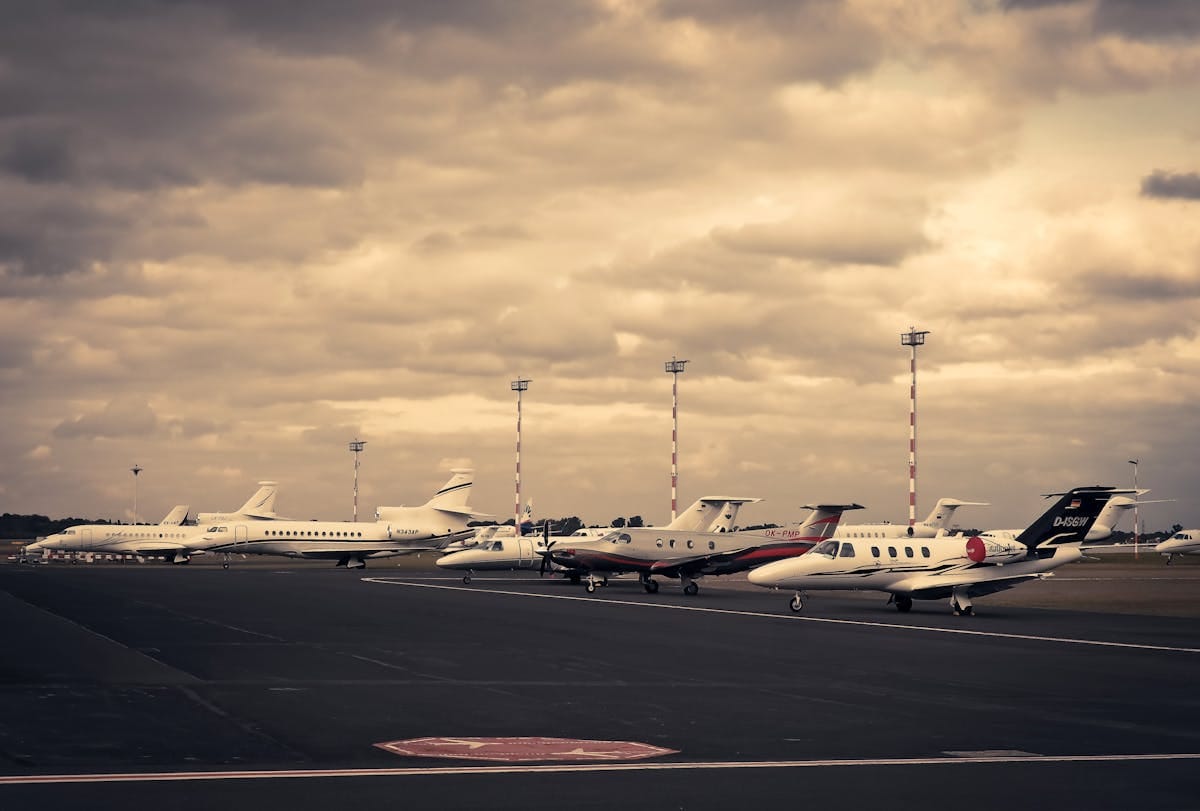 The 7 Busiest Private Jet Airports in the United States (2024 Data)